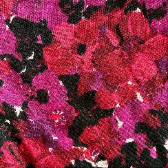 NWT Coach sample scarf w/berry floral motif. - Picture 3 of 10
